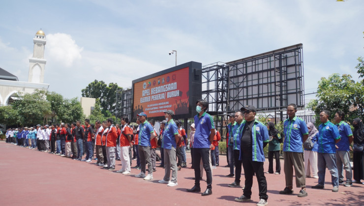Gelar Apel Kebangsaan Buruh dan Doa Bersama di Polresta Sidoarjo
