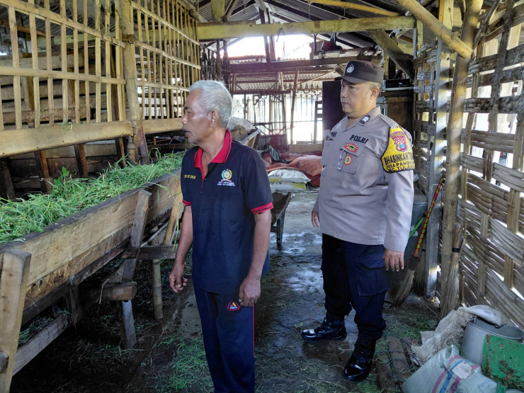 Bhabinkamtibmas Polsek Tulangan, Motivasi Peternak Kambing Tingkatkan Produksi Ketahanan Pangan