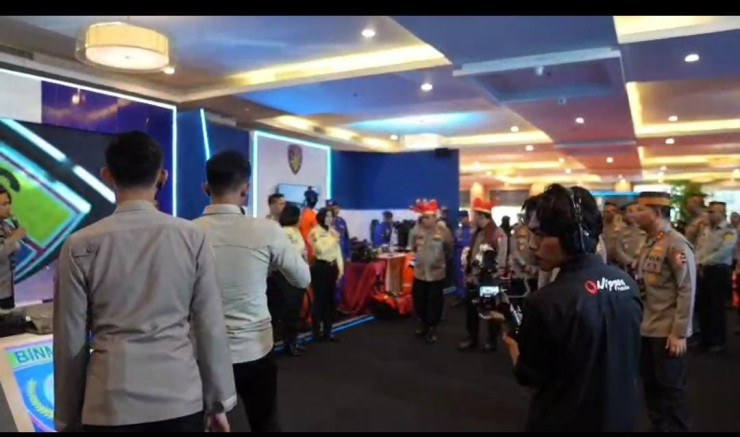 Kobin Cara Bhabinkamtibmas Polri Lebih Dekat dengan Warga