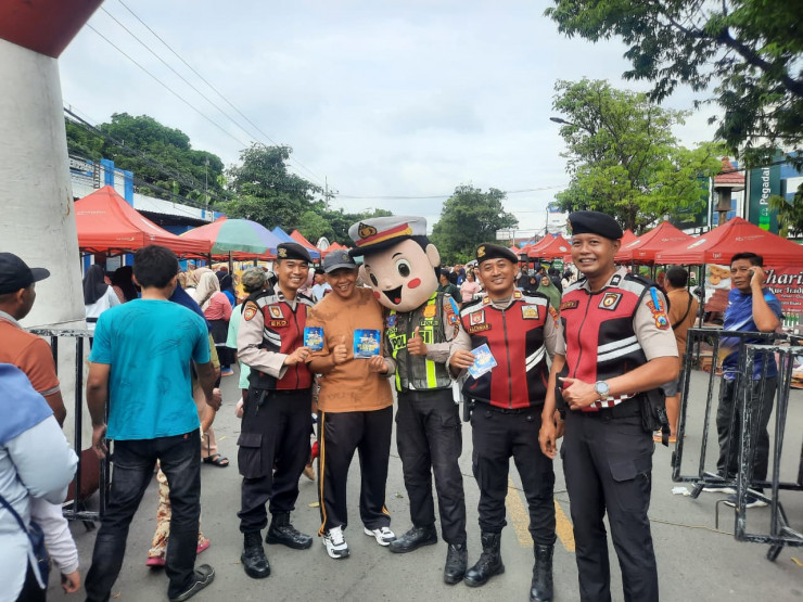 Operasi Keselamatan Semeru Polres Situbondo Sampaikan Pesan Kamseltibcarlantas di CFD