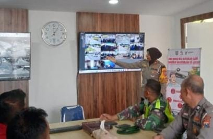 Operasi Ketupat Semeru 2025 Polres Jombang Pantau Arus Mudik Melalui 48 CCTV